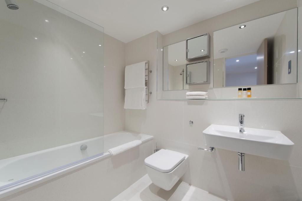 رزرو هتل و هاستل، The Rosebery by Supercity Aparthotels