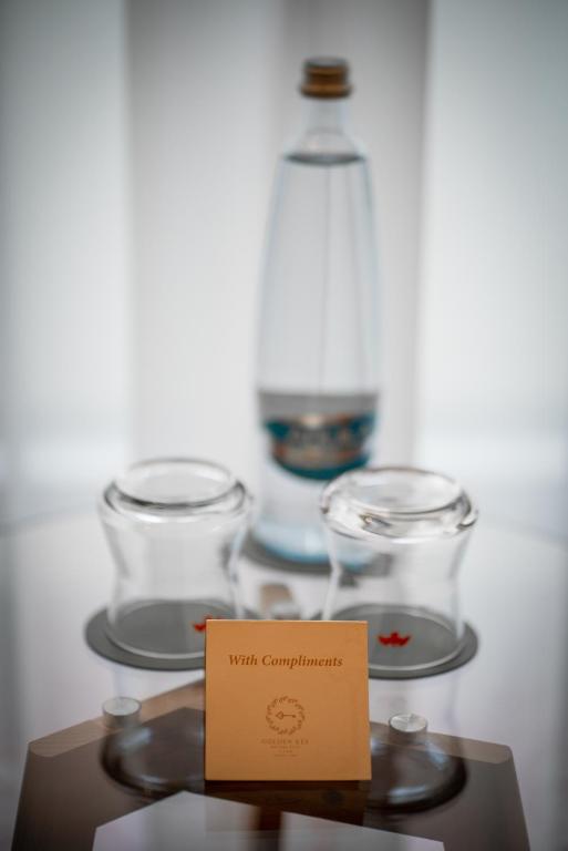 Golden Key Boutique Hotel - 11