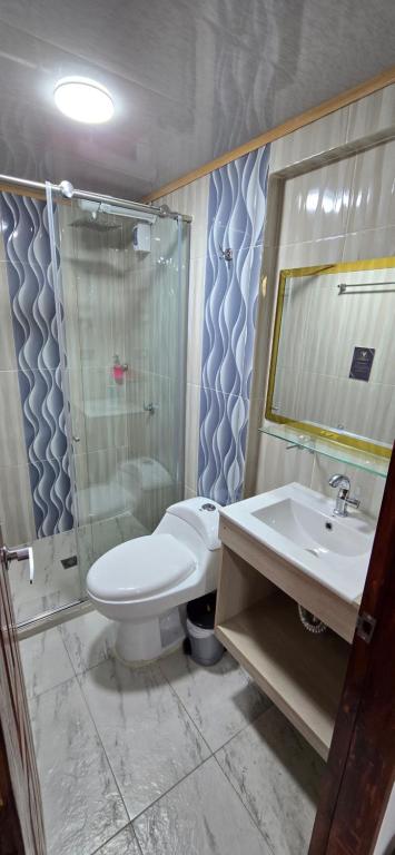 Koupelna v ubytování HOTEL EL VALENCIA
