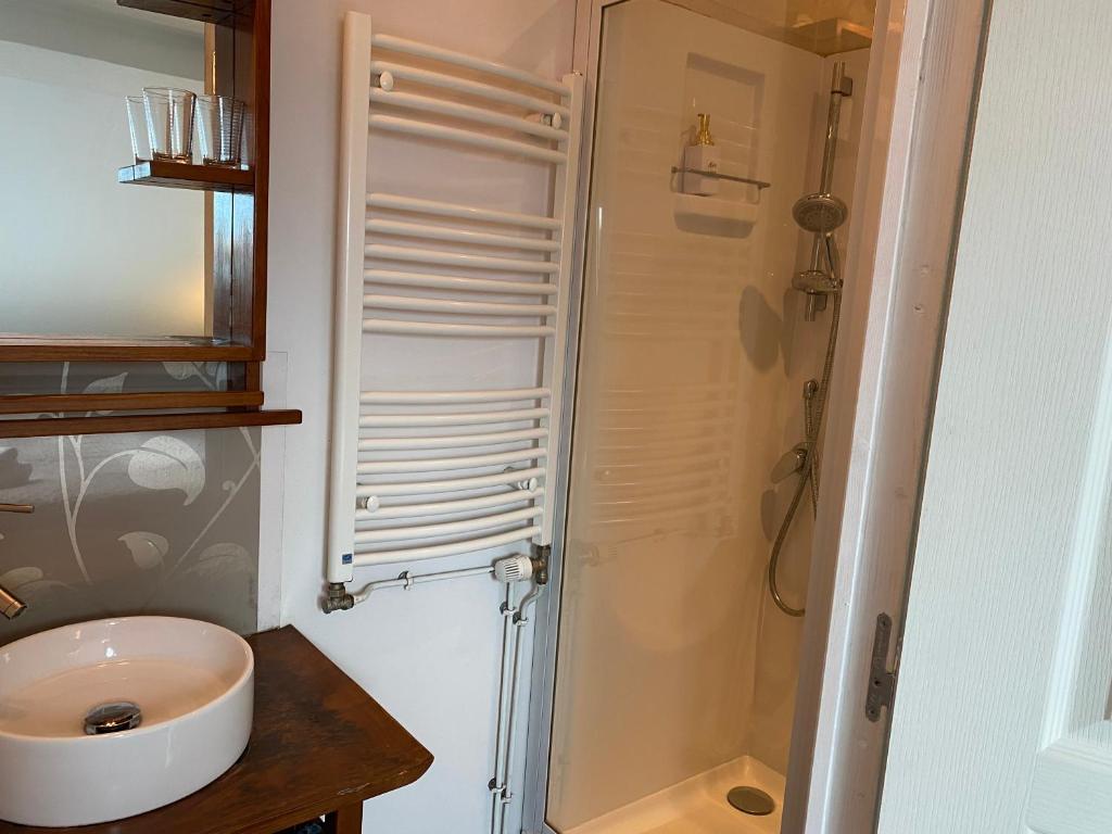 Hotel Saint Yves - Resim 33