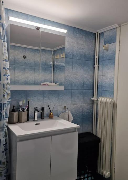Fotografie z fotogalerie ubytování Modern apartment in Neo Faliro v destinaci Piraeus