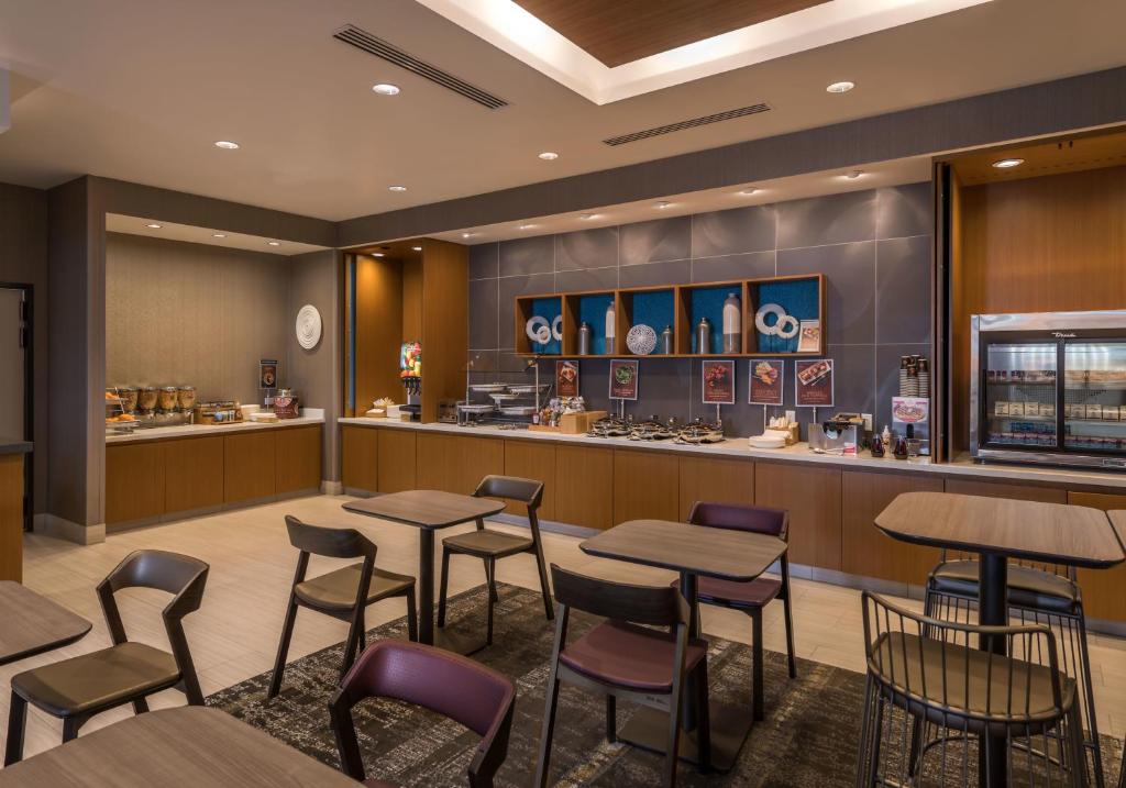 Restaurace v ubytování SpringHill Suites by Marriott Reno
