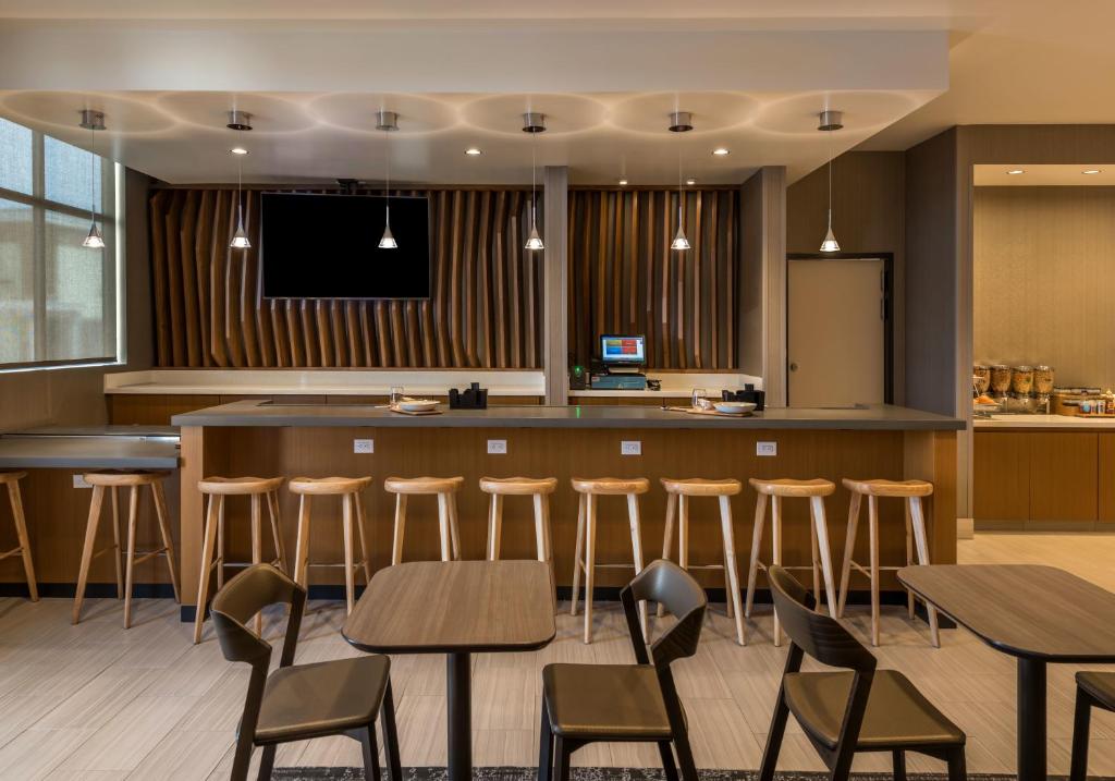 Restaurace v ubytování SpringHill Suites by Marriott Reno
