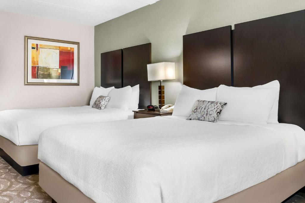 Best Western Okemos/East Lansing Hotel & Suites - Queen Room With Two Queen Beds