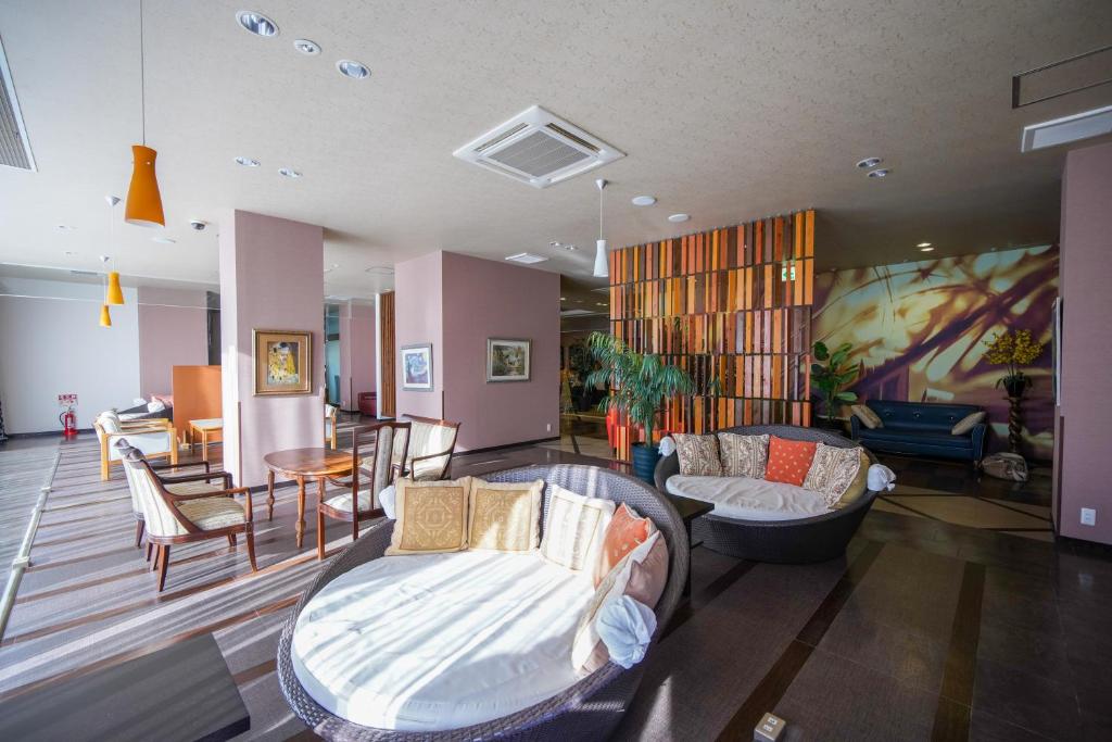 Posezení v ubytování ホテル ラヴィアン HOTEL Lavien