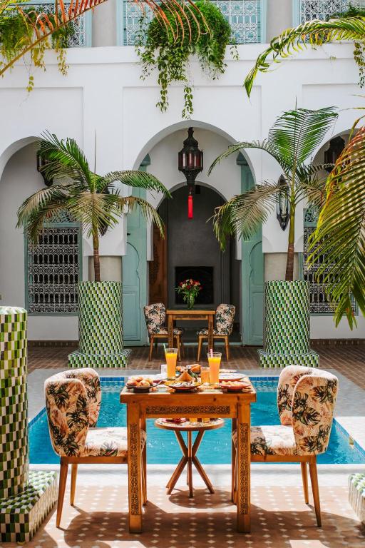 Bazén v ubytování Riad Assouel et Spa By La Siredrah nebo v jeho okolí