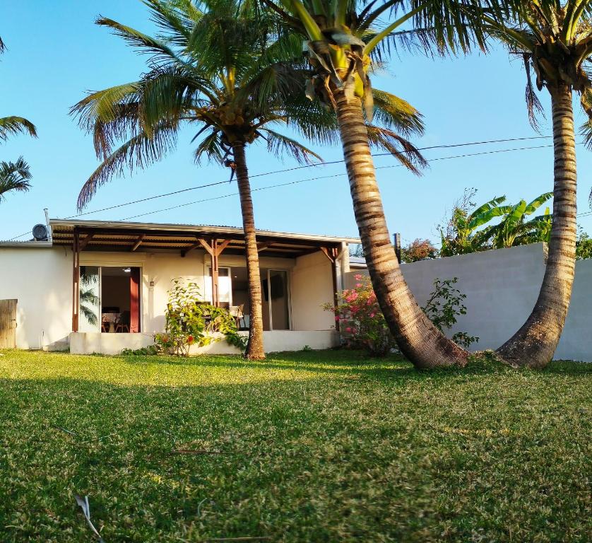Zahrada ubytování Maison Les Cocotiers de Plaiz'Anse