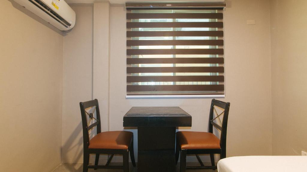 Fotografie z fotogalerie ubytování RedDoorz Plus at Seventy Five Inn Near Manila Airport v destinaci Manila