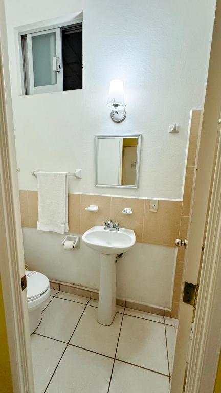 Koupelna v ubytování Hotel Ana Isabel