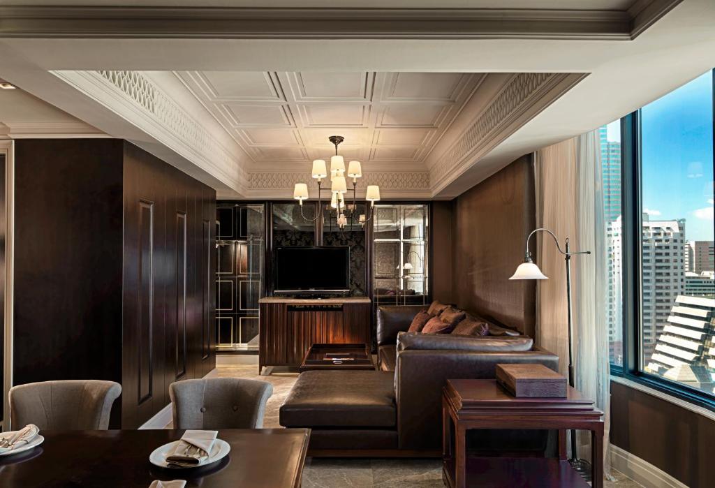 
Dusid One-Bedroom Duplex King Suite - Club Benefits
