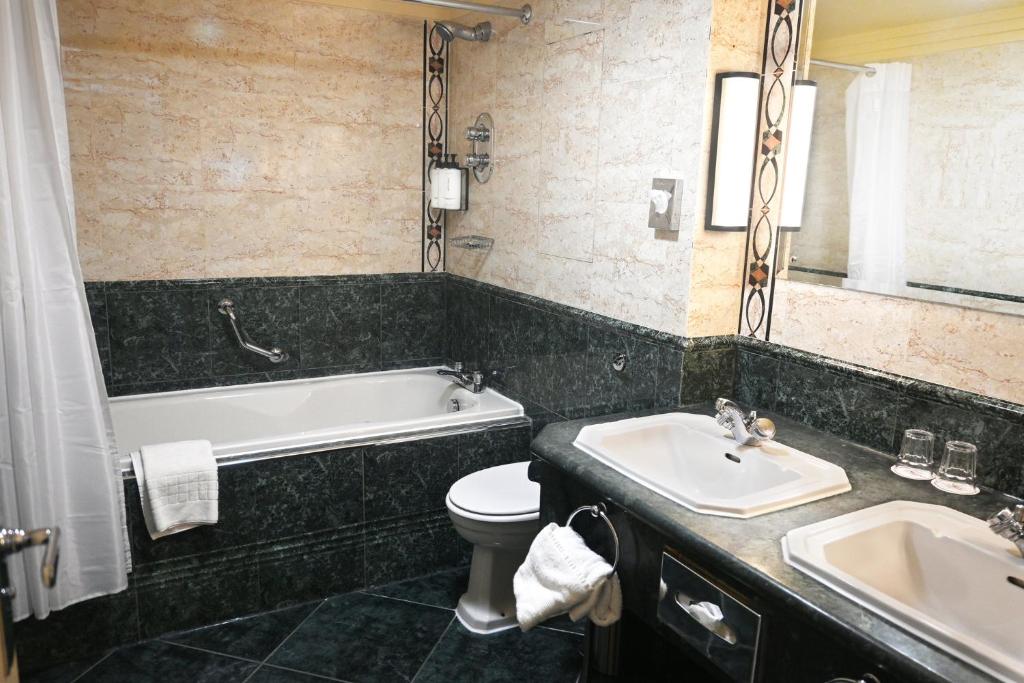 Crowne Plaza Liverpool - John Lennon Airport, an IHG Hotel - Standard Double Room With View