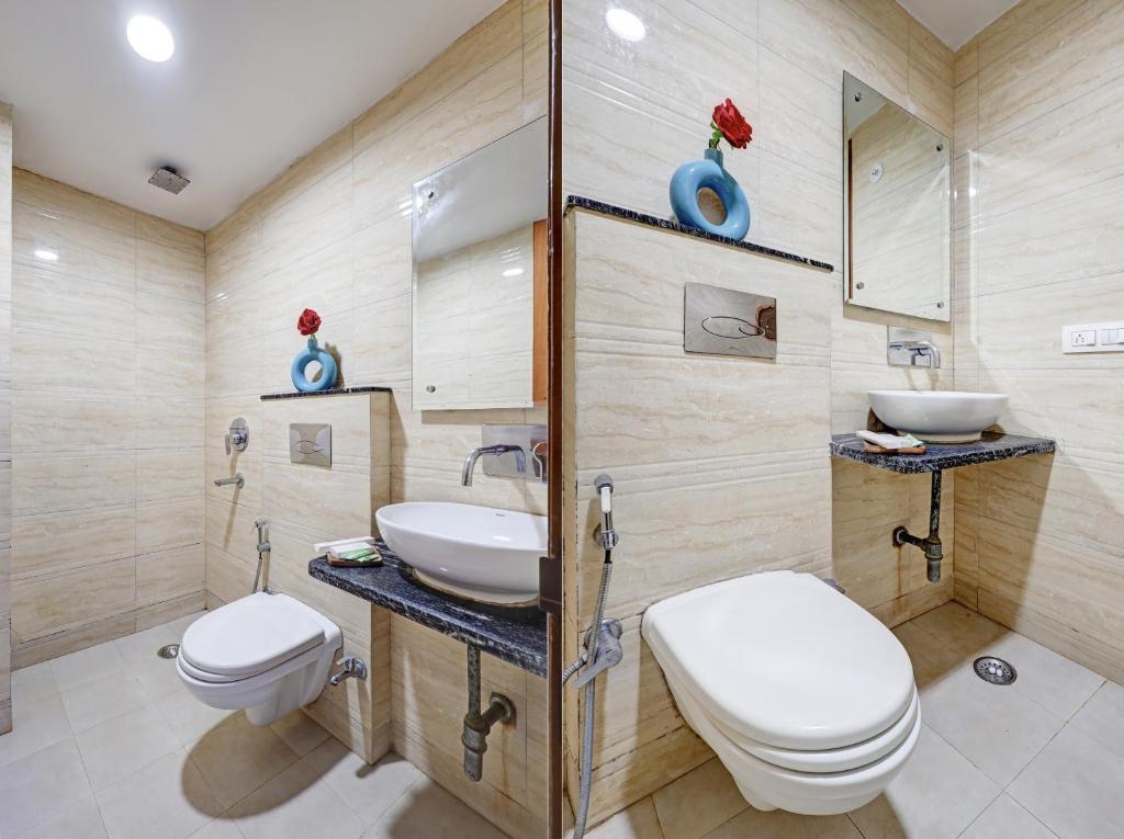 Koupelna v ubytování Hotel Tashkent Palace - Near New Delhi Railway Station