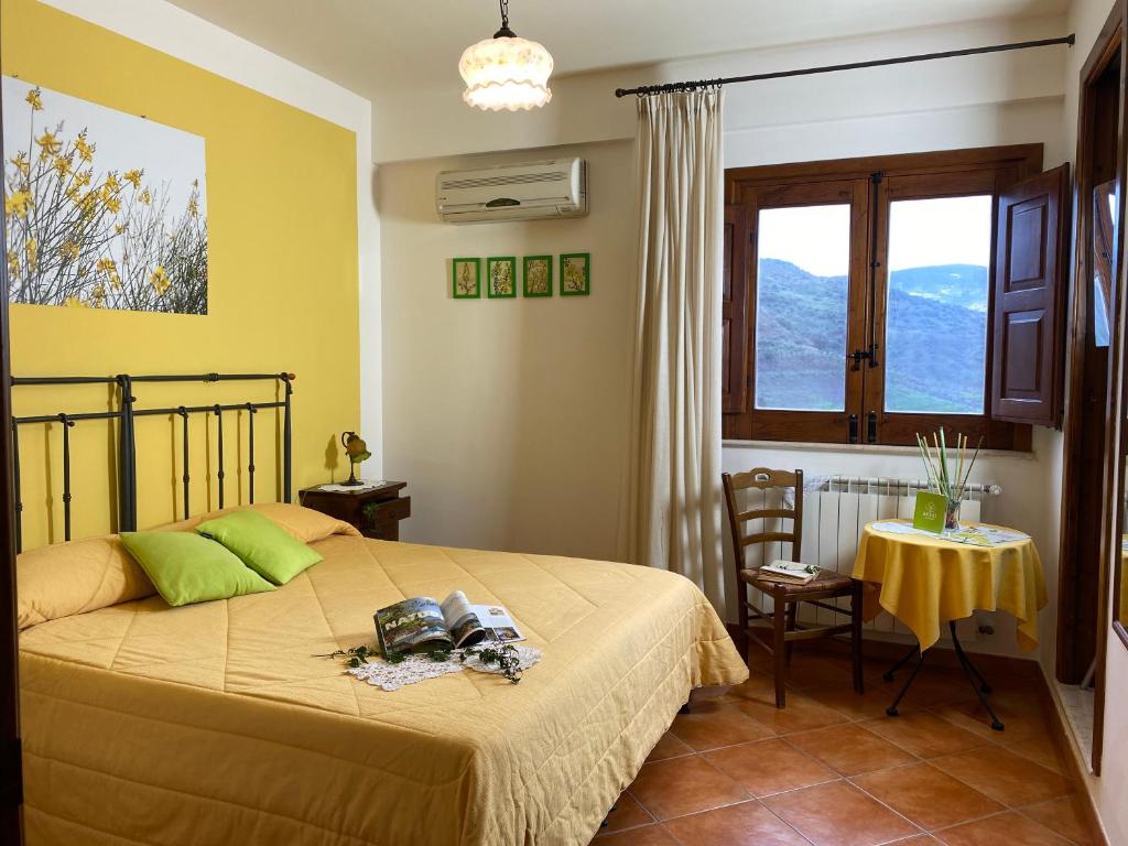 Azienda Agrituristica Bergi - Habitación Doble Con Vistas A La Montaña