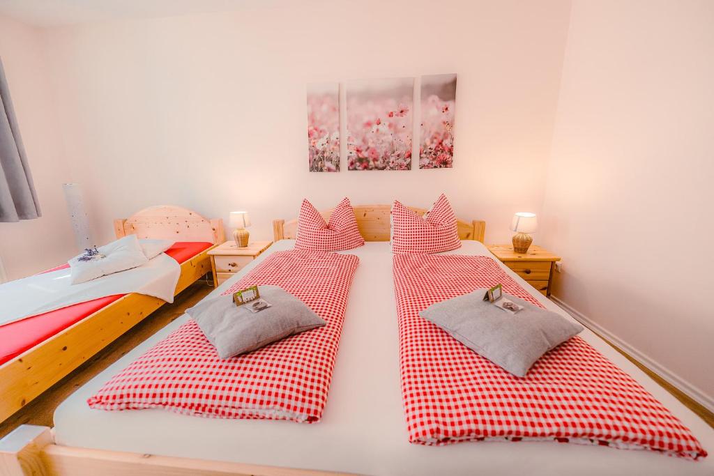 Pension zur Kurfürstin - Habitación Triple Con Ducha