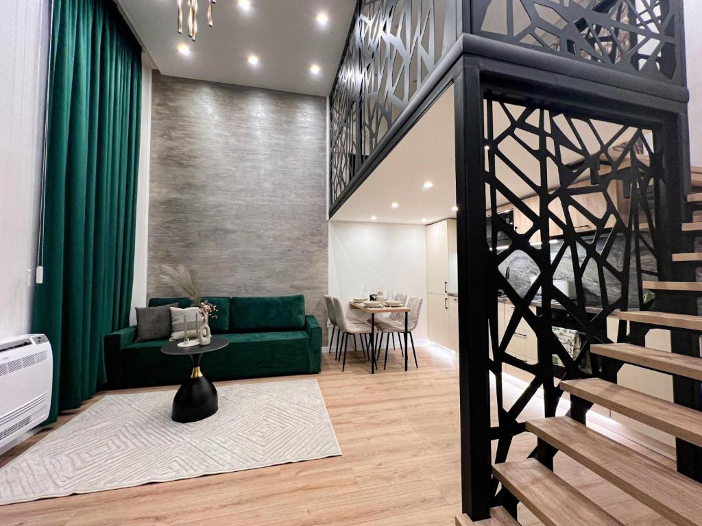 Opera Z39 Suite 1066 Budapest, 39 Zichy Jenő utca kép - 1