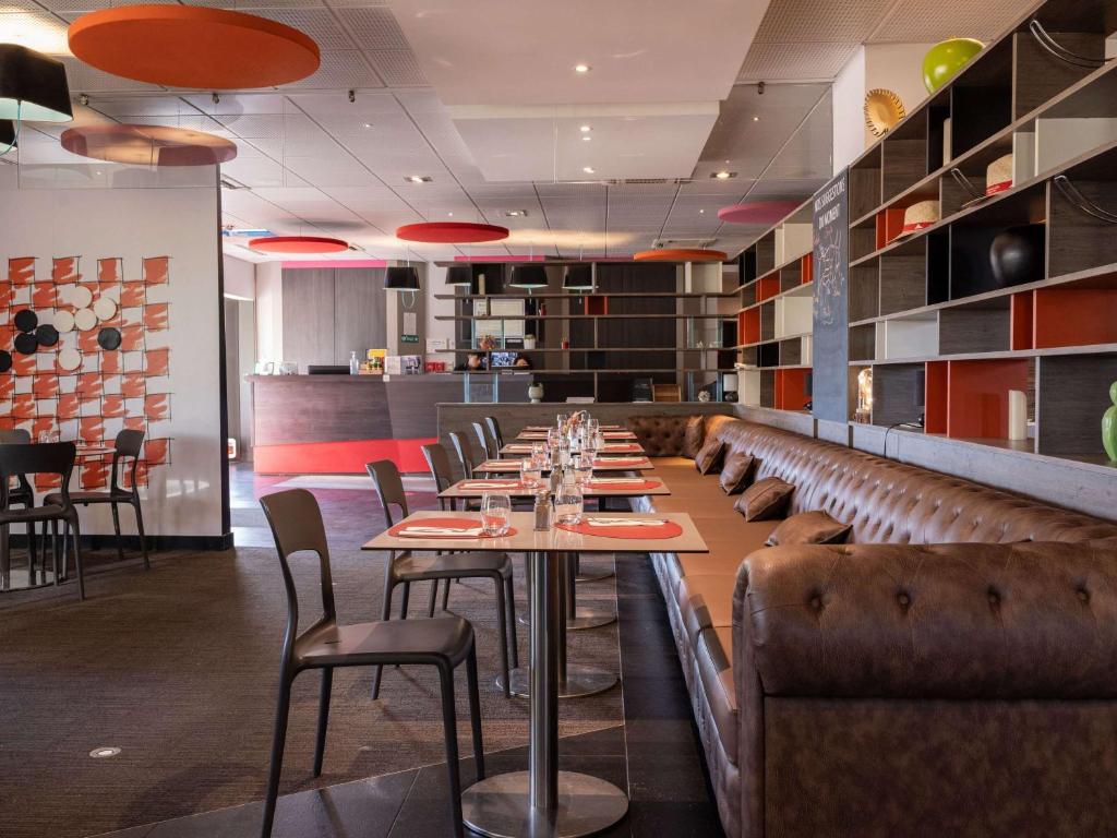Posezení v ubytování ibis Styles Romans-Valence Gare TGV