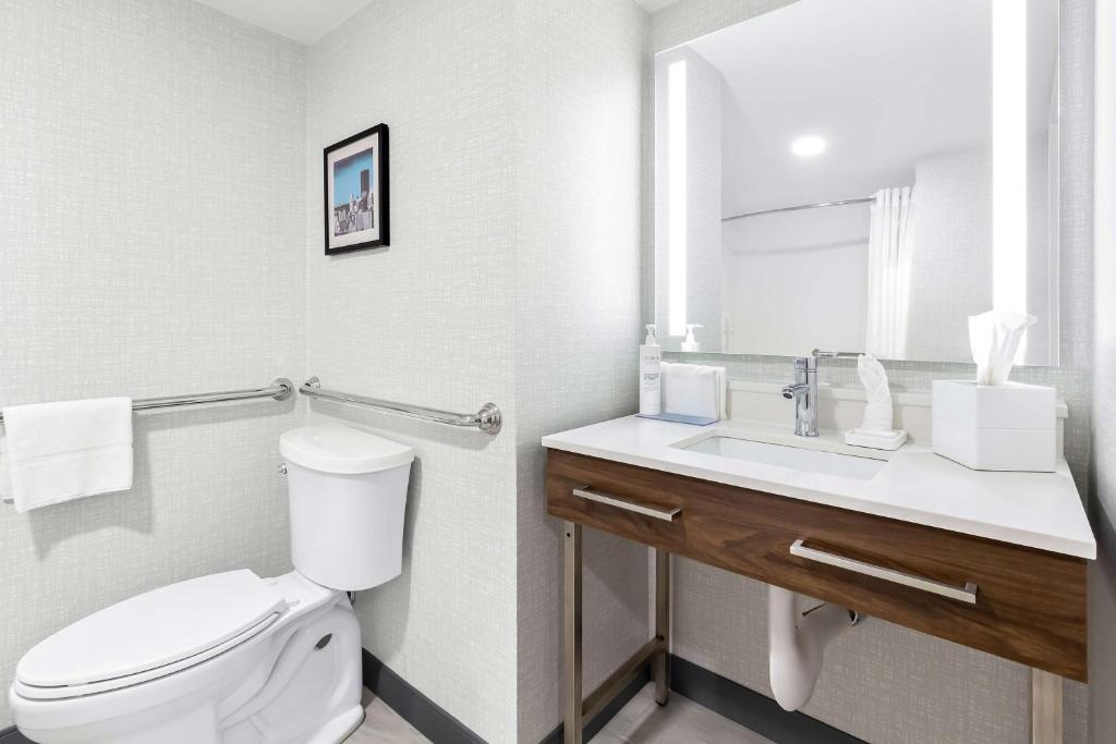 Hampton Inn Washington photo