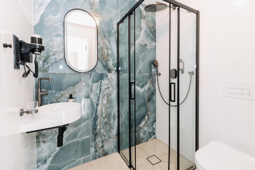 Esplanade Carlsbad - Resim 11