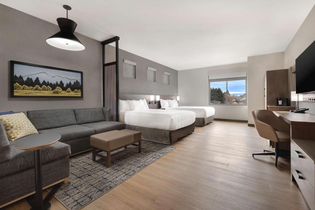 Postel nebo postele na pokoji v ubytování Hyatt Place Flagstaff