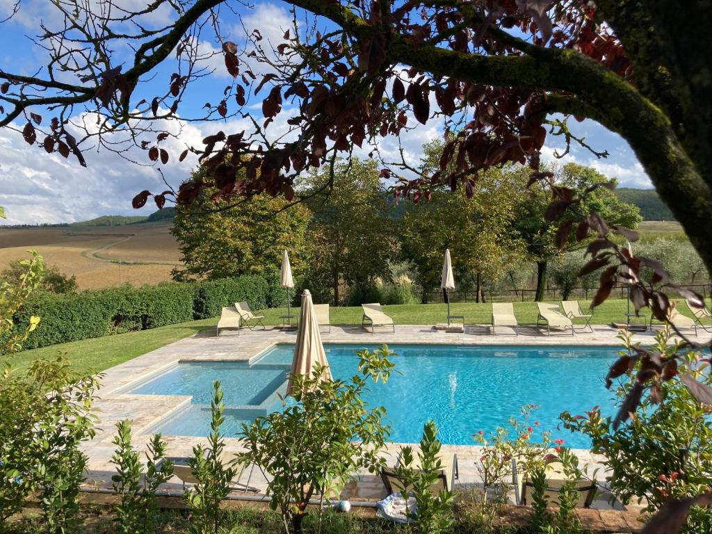 Bazén v ubytování Agriturismo Podere Il Moro nebo v jeho okolí