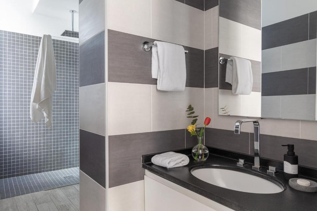 Now Apartments, ApartHotel in the heart of Rome - Resim 8