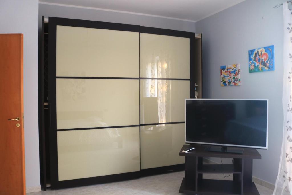 TV a/nebo společenská místnost v ubytování Albachiara B&B