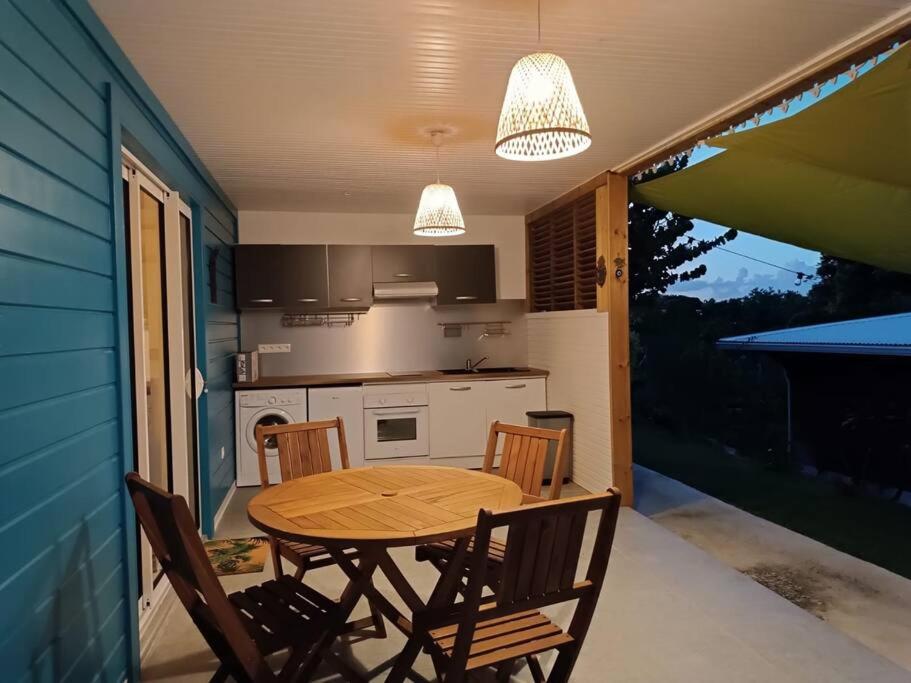 Kuchyň nebo kuchyňský kout v ubytování Tukusi Bungalow