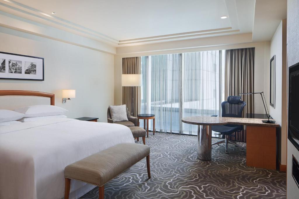 Sheraton Manila Bay - 行政室，较大的客房，1国王