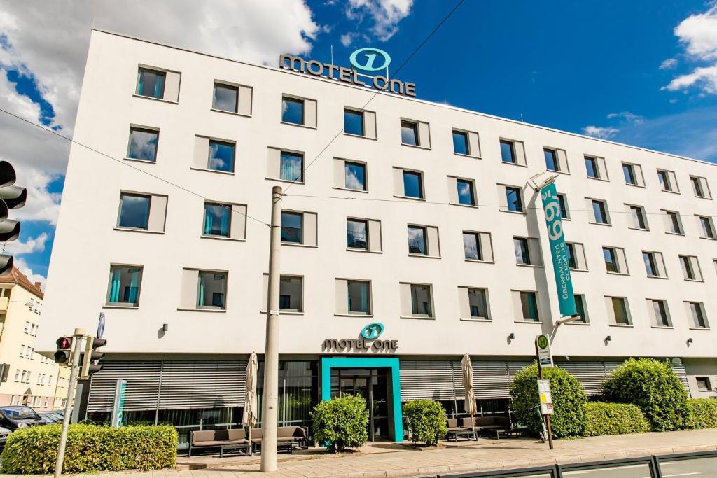 Motel One Nürnberg-Plärrer - Resim 5