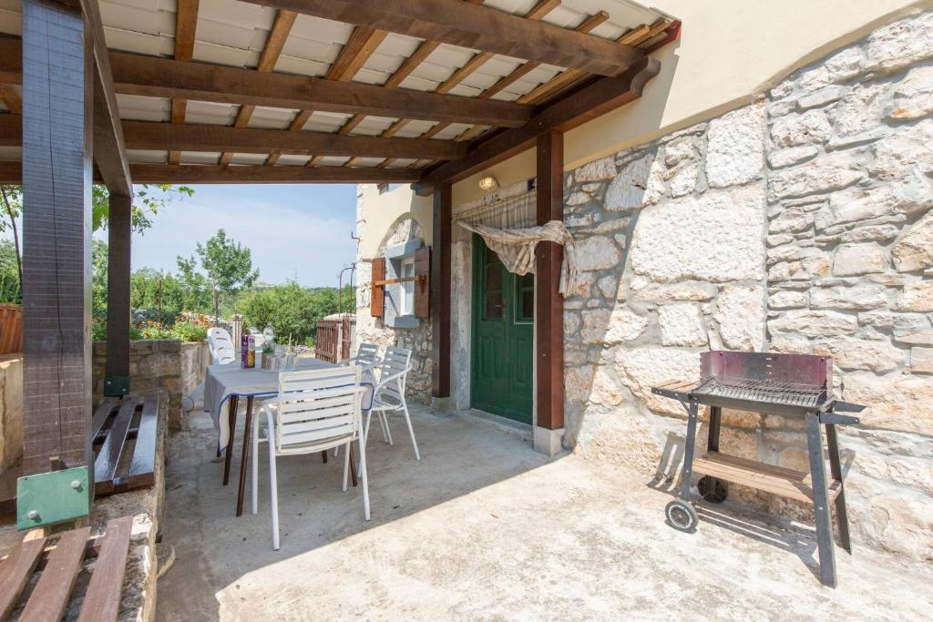 Patio nebo venkovní prostory v ubytování House Justina -Labin-quiet place