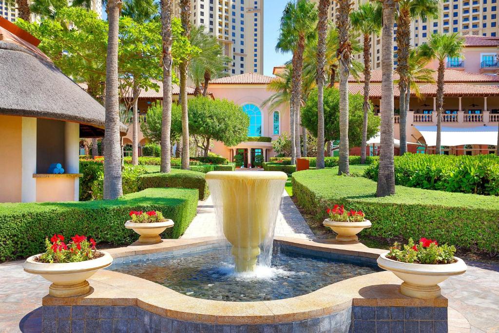 THE RITZ CARLTON, DUBAI