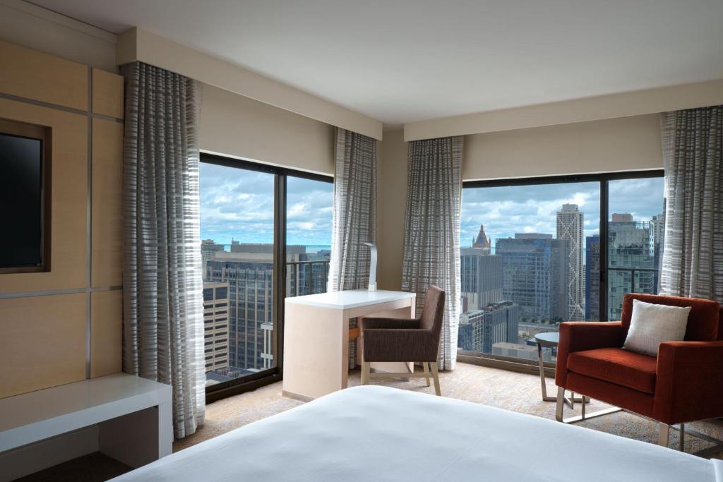 Chicago Marriott Downtown Magnificent Mile photo