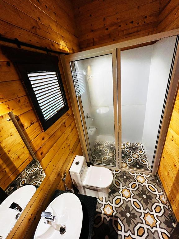 Koupelna v ubytování Seclude Eco Cottages