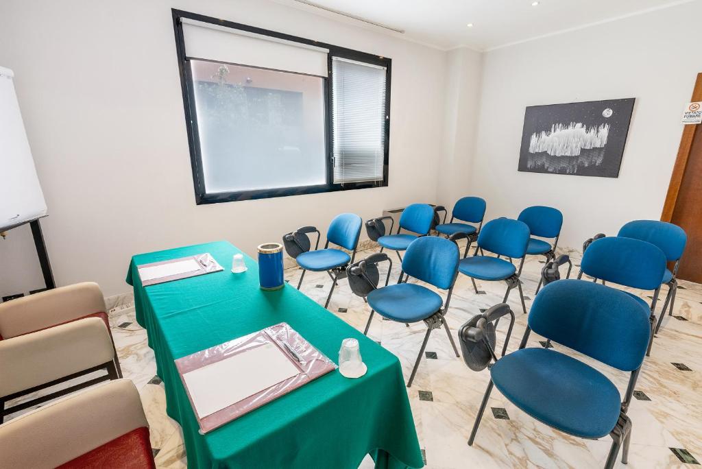 Posezení v ubytování Abacus Hotel