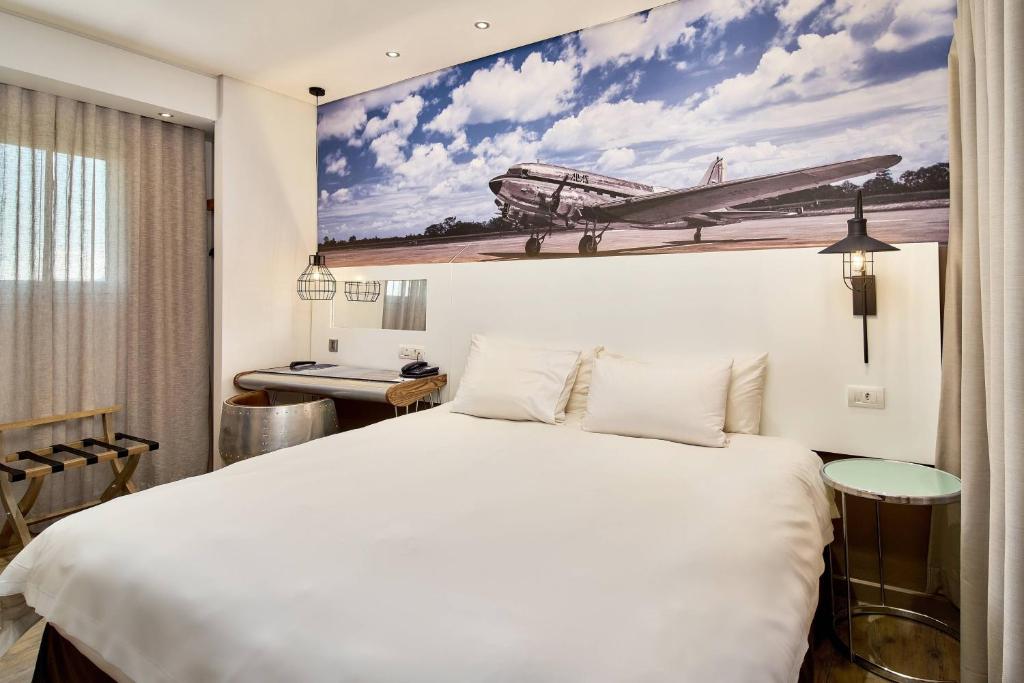 Protea Hotel by Marriott O R Tambo Airport - Grotere Logeerkamer, 1 Kingsize Bed