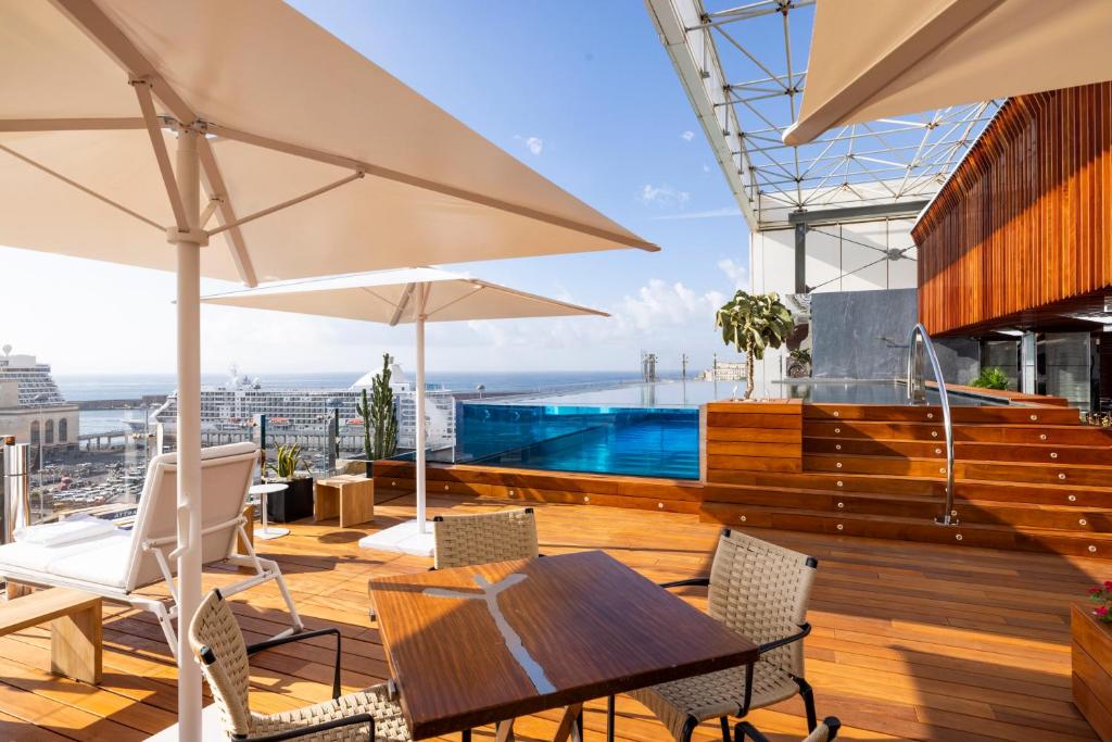 ROMEO Napoli - Resim 1