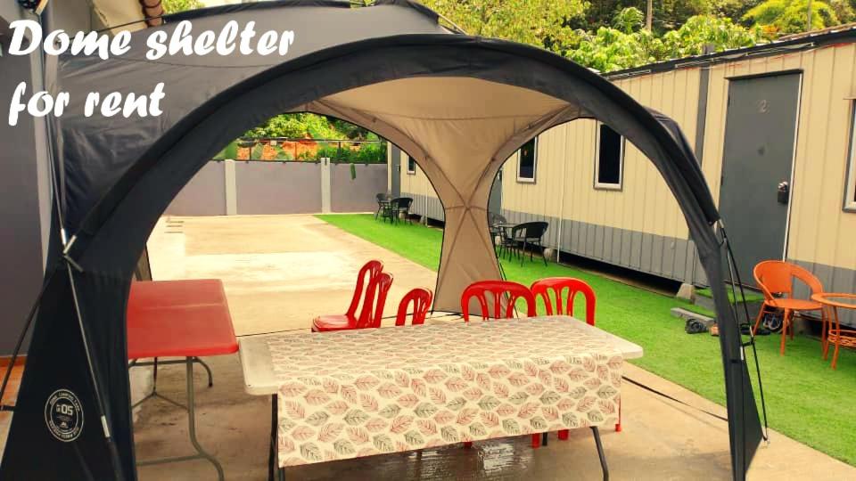Φωτογραφία από το άλμπουμ του Haimara staycation, 1 house & 3 cabin with pool hulu langat, for small event σε Hulu Langat