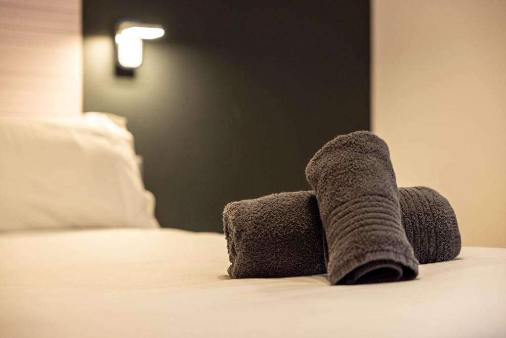 Postel nebo postele na pokoji v ubytování Terraza con Increibles Vistas Para 6 adultos y 2 extra niño - 3 habitaciones - 2 baños - ARINSAL - FREE PARKING l by BonesVacances