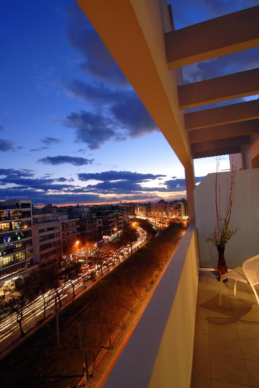 Balkón nebo terasa v ubytování The Athenian Callirhoe Exclusive Hotel