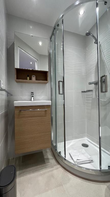 
Standard Single Studio
