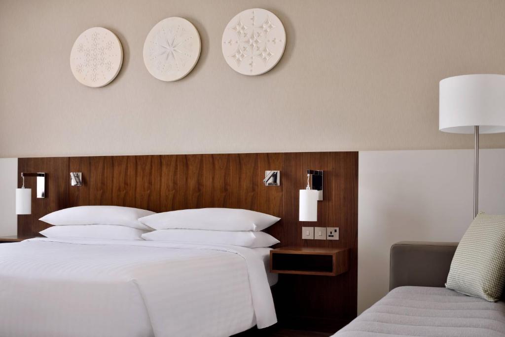 MAKAREM RIYADH AIRPORT HOTEL (RIYADH MARRIOTT)