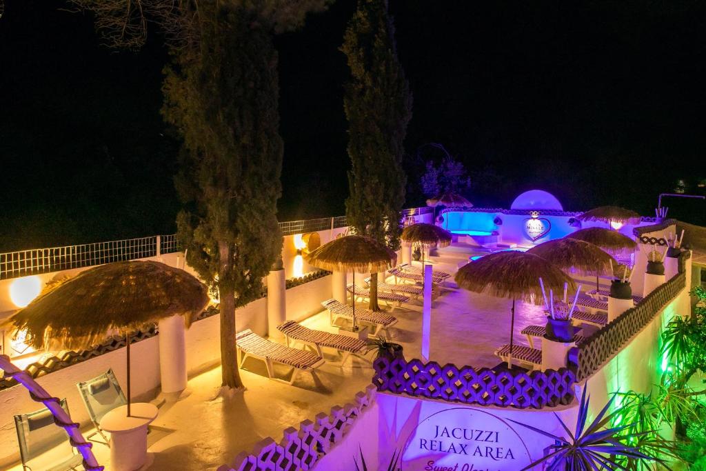 CASA MIKELE by Sarikas - SEA SIDE SUITES and STUDIOS -adults only - 17