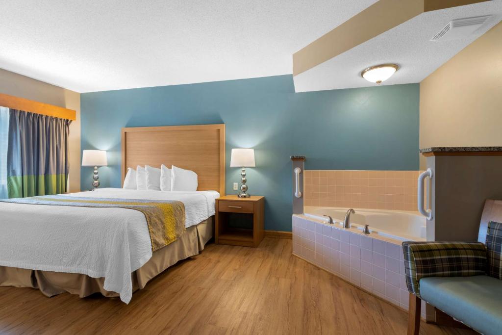 Best Western PLUS Executive Court Inn & Conference Center - Room King Con Baño De Spa - No Fumadores