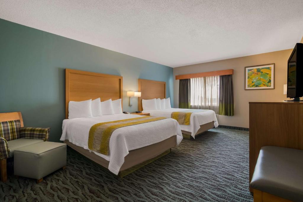 Best Western PLUS Executive Court Inn & Conference Center - Suite Queen Con Dos Camas Queen Y Sofá Cama