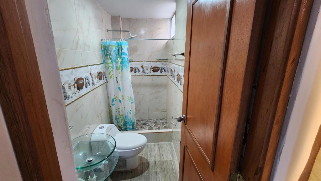 Koupelna v ubytování TRANSFER VIP HOSTEL