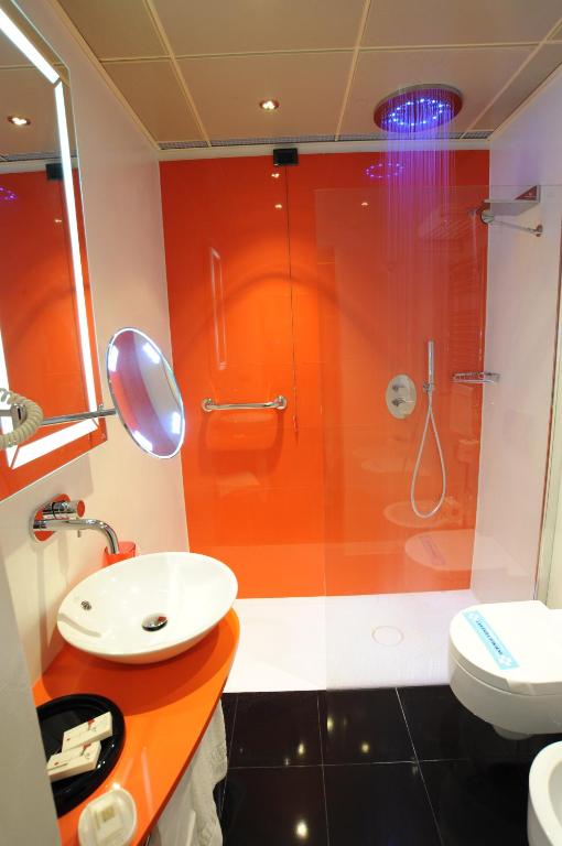 Łazienka w obiekcie c-hotels Rubens