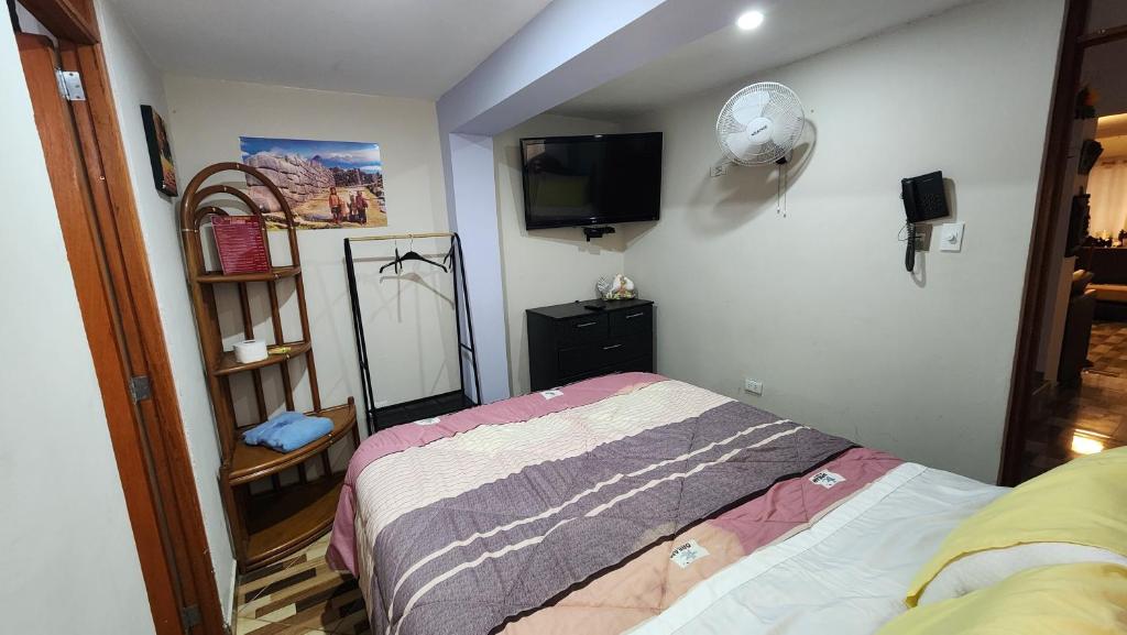 Postel nebo postele na pokoji v ubytování TRANSFER VIP HOSTEL