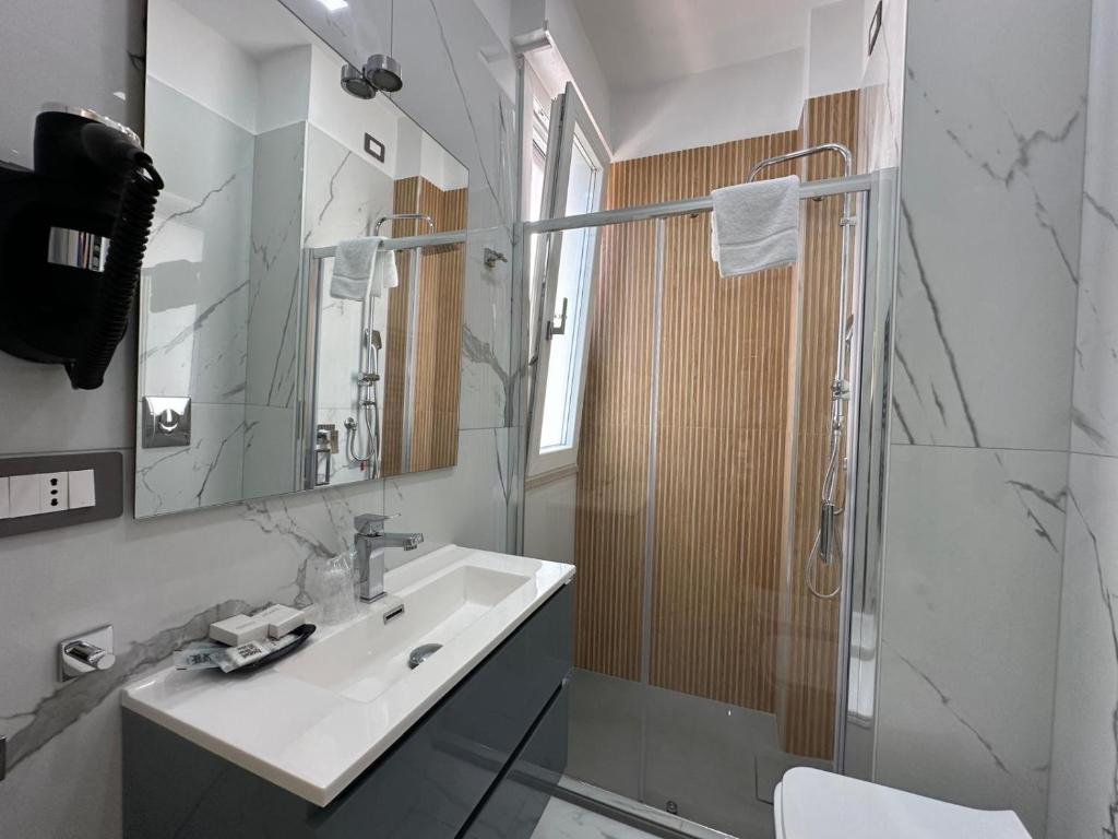 Sea Garden City - Small Double Room