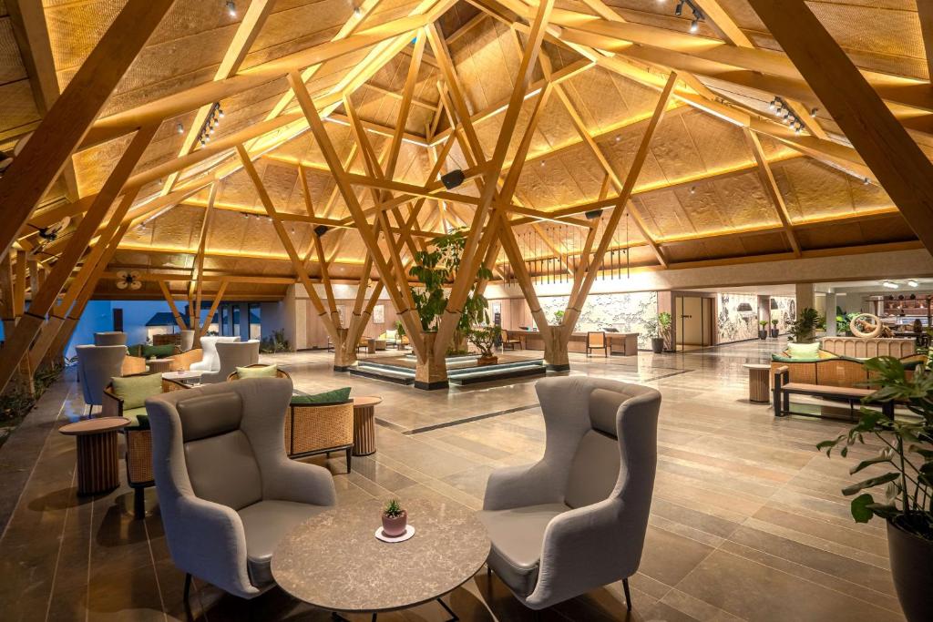 Posezení v ubytování Radisson Resort Hatgad Saputara