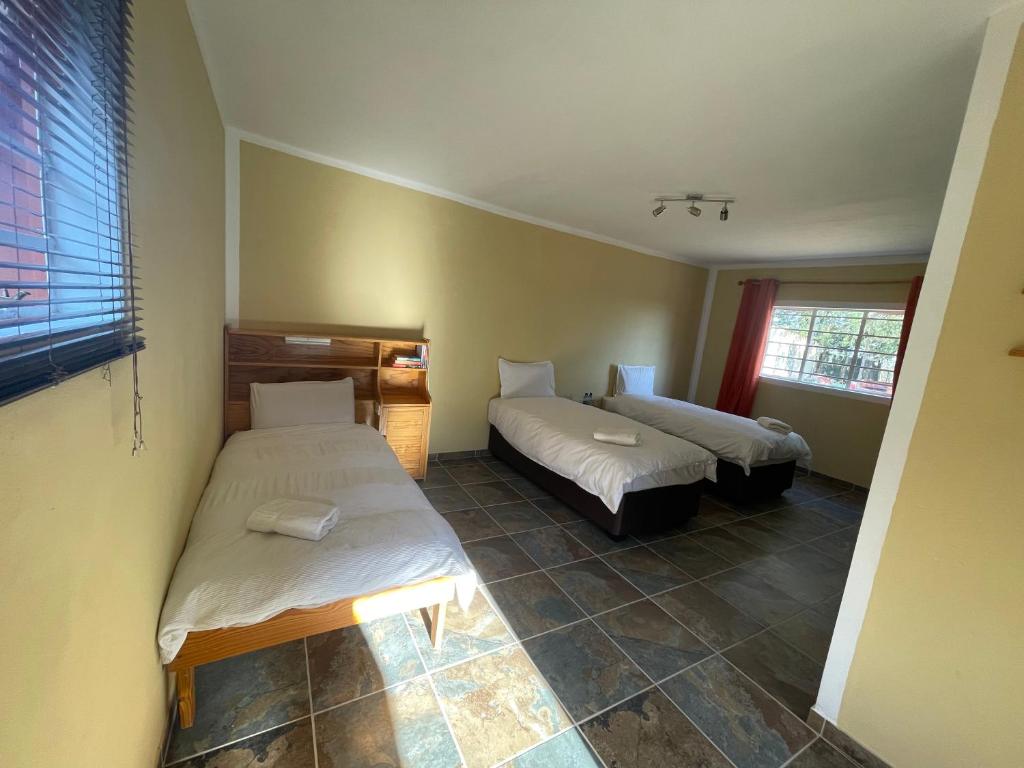 The Farm Shop - Comfort Triple Room With Shower